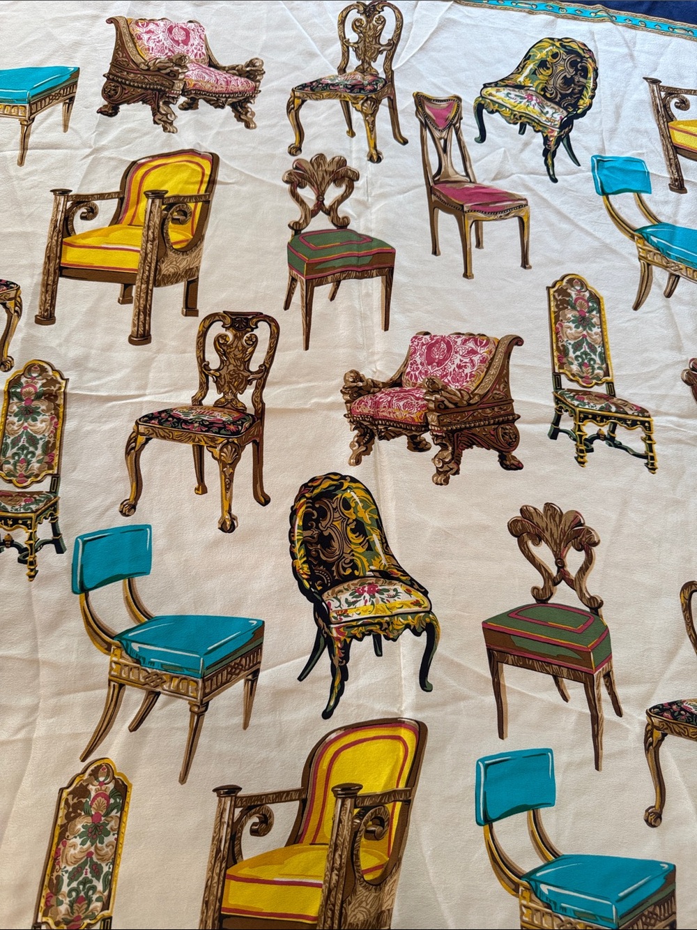 Echo Museum collection silk scarf - Picture 7 of 7